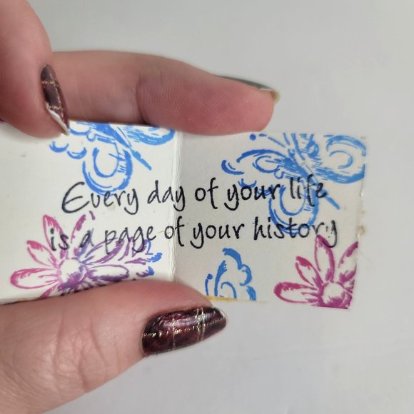 🌼 3/$15 Adorable Handmade Yellow Positive Quote Floral Daisy Pinback Brooch - Picture 5 of 7